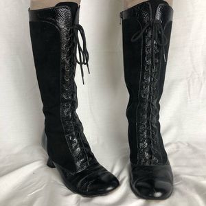 Black leather lace up boots w zippers size 6